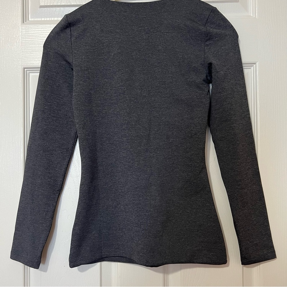 [NWT] Aritzia Contour Crew Hip Long-Sleeve Heather Charcoal Gray - Sz S - Picture 7 of 16